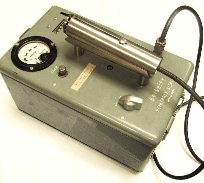 Super Sniffer Geiger Counter (early 1950s)