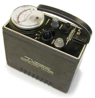 Army Radio Sales Co. :: Our Museum Items :: FH-40H Geiger Counter