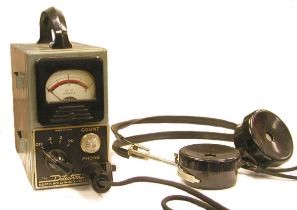 Detectron Corporation Model DG-2 Geiger Mueller Survey Meters