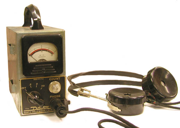 Super Sniffer Geiger Counter (early 1950s)