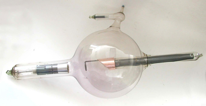 Victor X-Ray Tube with Focusing Ring 